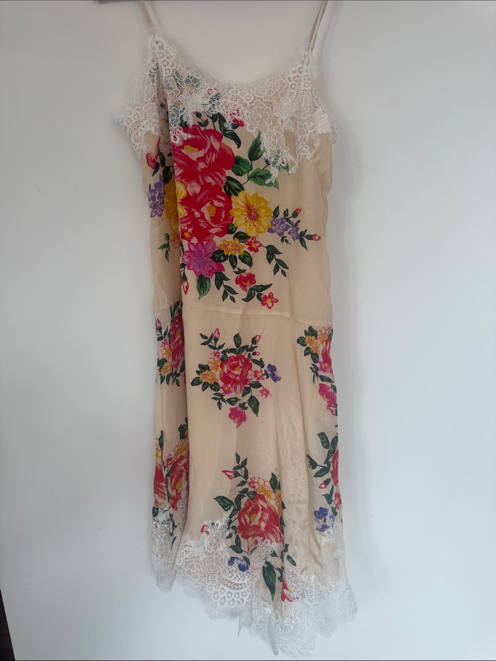 Woman romantic and summery Beige Floral Slip Dress with Lace Trim new